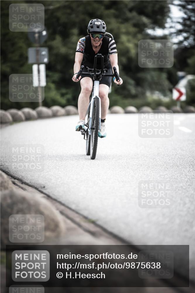 21.06.2026 - 29. Vierlanden-Triathlon H.Heesch http://msf.ph/oto/9875638 21.06.2026 12:24:00 Radfahren 720, 780, 855 meine-sportfotos.de