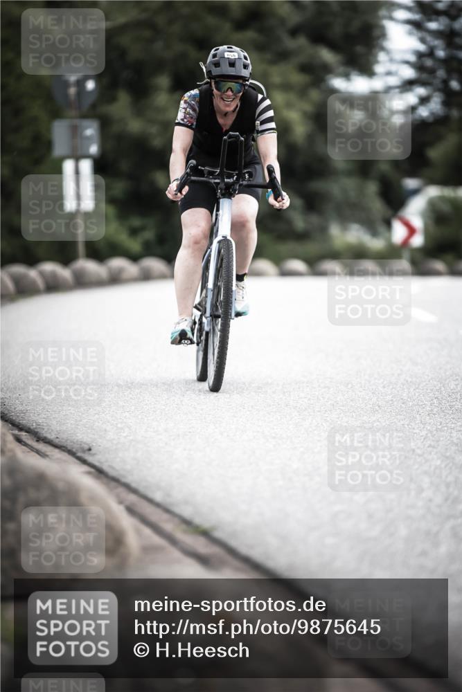 21.06.2026 - 29. Vierlanden-Triathlon H.Heesch http://msf.ph/oto/9875645 21.06.2026 12:24:00 Radfahren 720, 780, 855 meine-sportfotos.de
