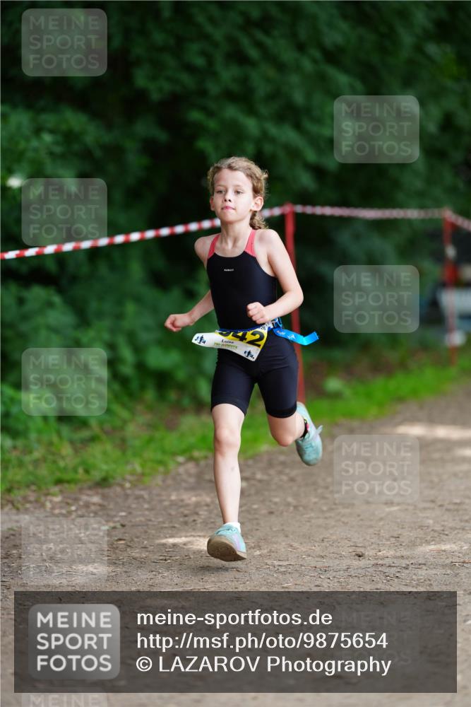 21.06.2026 - 29. Vierlanden-Triathlon LAZAROV Photography http://msf.ph/oto/9875654 21.06.2026 15:14:59 Laufen 3, 42 meine-sportfotos.de