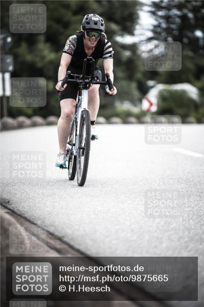 21.06.2026 - 29. Vierlanden-Triathlon H.Heesch http://msf.ph/oto/9875665 21.06.2026 12:24:00 Radfahren 720, 780, 855 meine-sportfotos.de