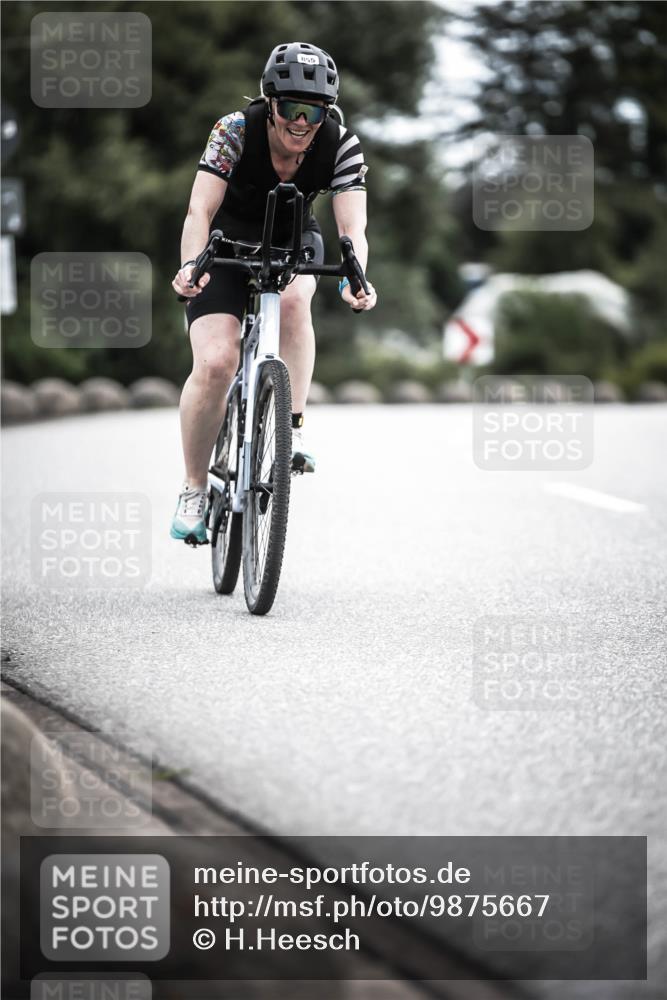 21.06.2026 - 29. Vierlanden-Triathlon H.Heesch http://msf.ph/oto/9875667 21.06.2026 12:24:00 Radfahren 720, 780, 855 meine-sportfotos.de
