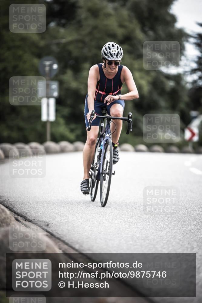 21.06.2026 - 29. Vierlanden-Triathlon H.Heesch http://msf.ph/oto/9875746 21.06.2026 12:27:49 Radfahren 635, 683, 877, 924, 956 meine-sportfotos.de