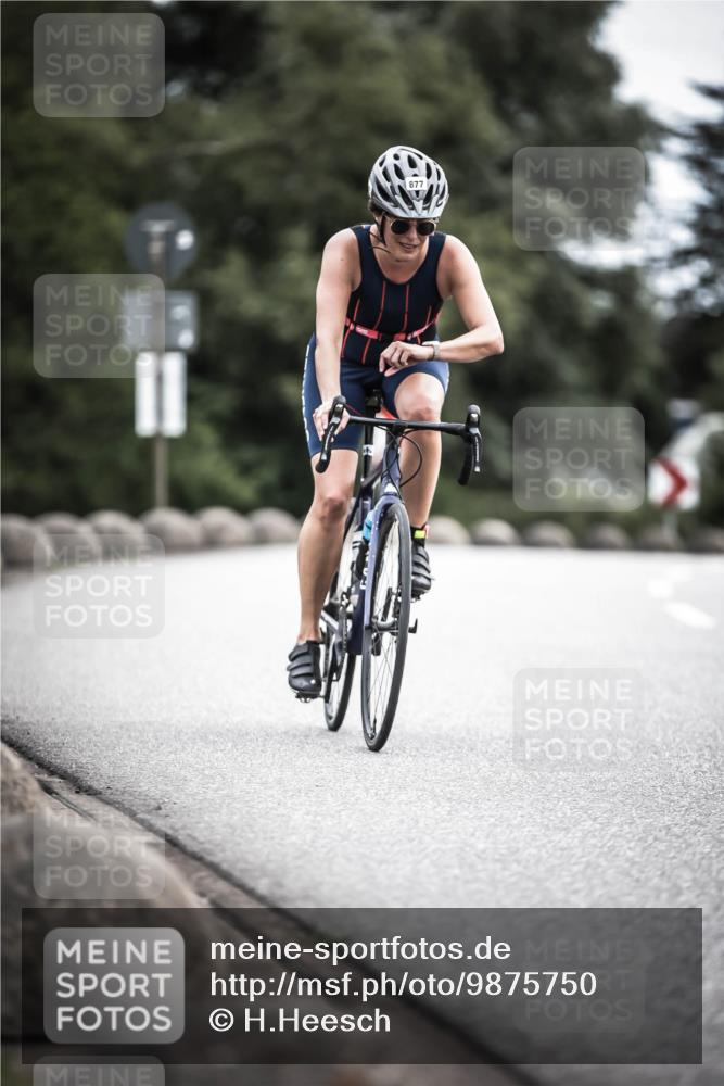21.06.2026 - 29. Vierlanden-Triathlon H.Heesch http://msf.ph/oto/9875750 21.06.2026 12:27:49 Radfahren 635, 683, 877, 924, 956 meine-sportfotos.de