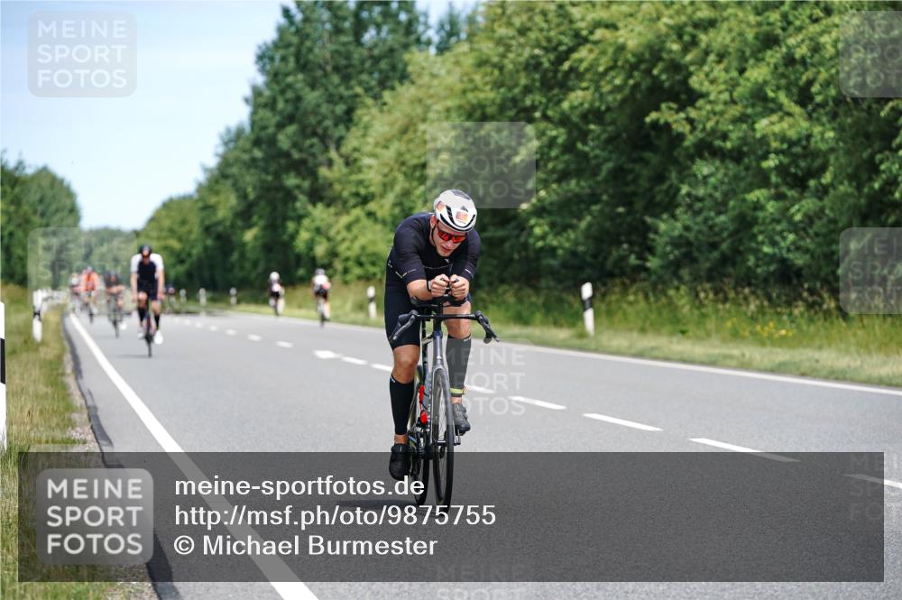 21.06.2026 - Viking Triathlon Michael Burmester http://msf.ph/oto/9875755 21.06.2026 12:52:51 Radfahren 24, 84, 224, 269, 275, 302, 382, 460, 484, 490 meine-sportfotos.de