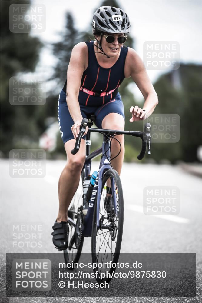 21.06.2026 - 29. Vierlanden-Triathlon H.Heesch http://msf.ph/oto/9875830 21.06.2026 12:27:49 Radfahren 635, 683, 877, 924, 956 meine-sportfotos.de