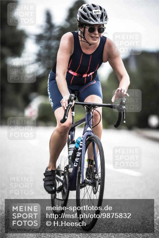 21.06.2026 - 29. Vierlanden-Triathlon H.Heesch http://msf.ph/oto/9875832 21.06.2026 12:27:50 Radfahren 635, 683, 877, 924, 956 meine-sportfotos.de