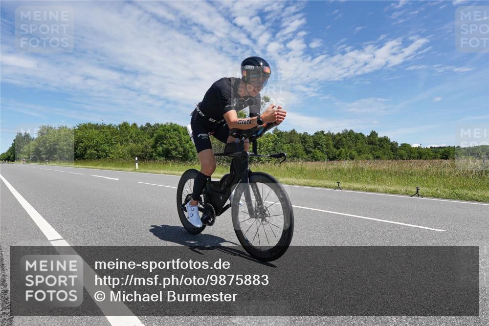 21.06.2026 - Viking Triathlon Michael Burmester http://msf.ph/oto/9875883 21.06.2026 13:13:33 Radfahren 322, 375 meine-sportfotos.de