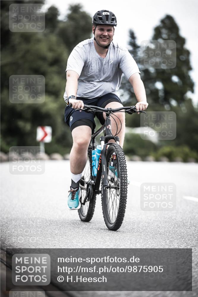 21.06.2026 - 29. Vierlanden-Triathlon H.Heesch http://msf.ph/oto/9875905 21.06.2026 12:29:17 Radfahren 736, 761, 933, 951, 974 meine-sportfotos.de