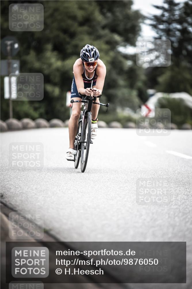 21.06.2026 - 29. Vierlanden-Triathlon H.Heesch http://msf.ph/oto/9876050 21.06.2026 12:32:35 Radfahren 907, 983 meine-sportfotos.de