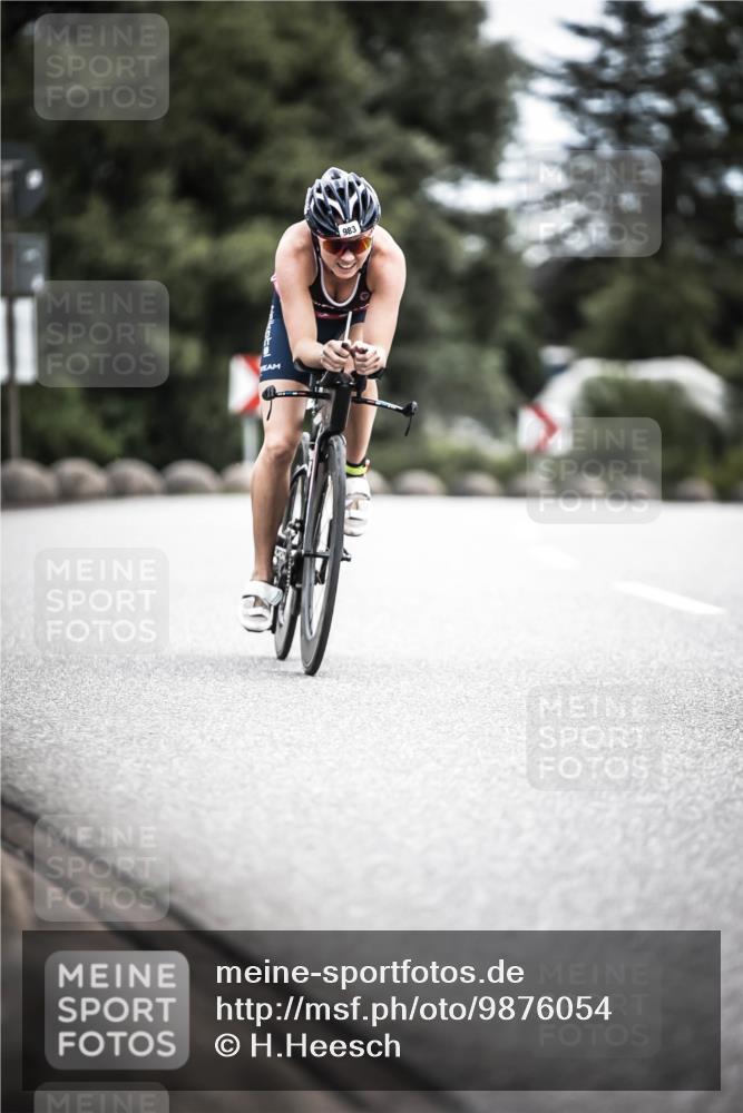 21.06.2026 - 29. Vierlanden-Triathlon H.Heesch http://msf.ph/oto/9876054 21.06.2026 12:32:35 Radfahren 907, 983 meine-sportfotos.de