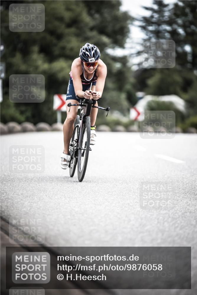 21.06.2026 - 29. Vierlanden-Triathlon H.Heesch http://msf.ph/oto/9876058 21.06.2026 12:32:35 Radfahren 907, 983 meine-sportfotos.de