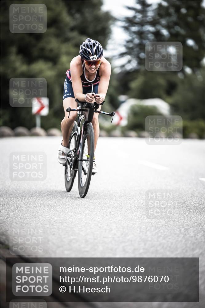 21.06.2026 - 29. Vierlanden-Triathlon H.Heesch http://msf.ph/oto/9876070 21.06.2026 12:32:36 Radfahren 907, 983 meine-sportfotos.de