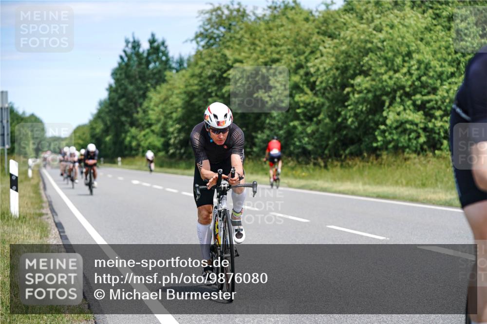 21.06.2026 - Viking Triathlon Michael Burmester http://msf.ph/oto/9876080 21.06.2026 12:54:16 Radfahren 154, 220, 296, 340, 376, 414, 560, 574, 625 meine-sportfotos.de