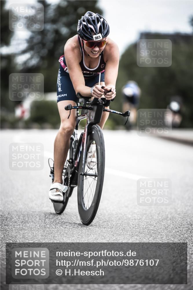 21.06.2026 - 29. Vierlanden-Triathlon H.Heesch http://msf.ph/oto/9876107 21.06.2026 12:32:36 Radfahren 907, 983 meine-sportfotos.de