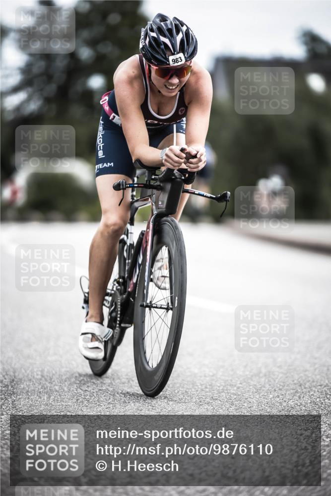 21.06.2026 - 29. Vierlanden-Triathlon H.Heesch http://msf.ph/oto/9876110 21.06.2026 12:32:36 Radfahren 907, 983 meine-sportfotos.de
