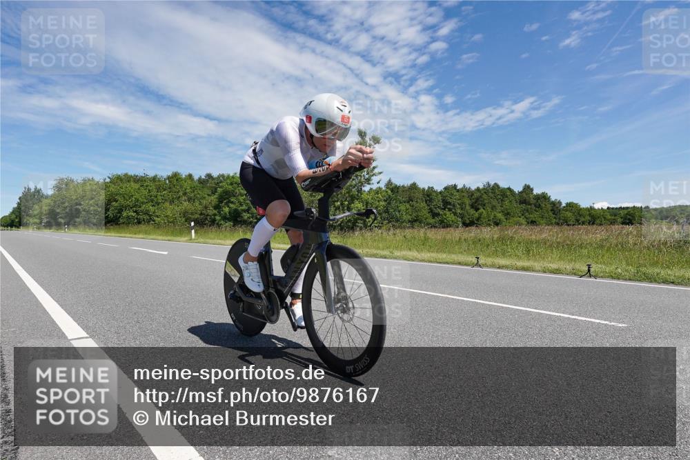 21.06.2026 - Viking Triathlon Michael Burmester http://msf.ph/oto/9876167 21.06.2026 13:18:44 Radfahren 305, 344, 463 meine-sportfotos.de