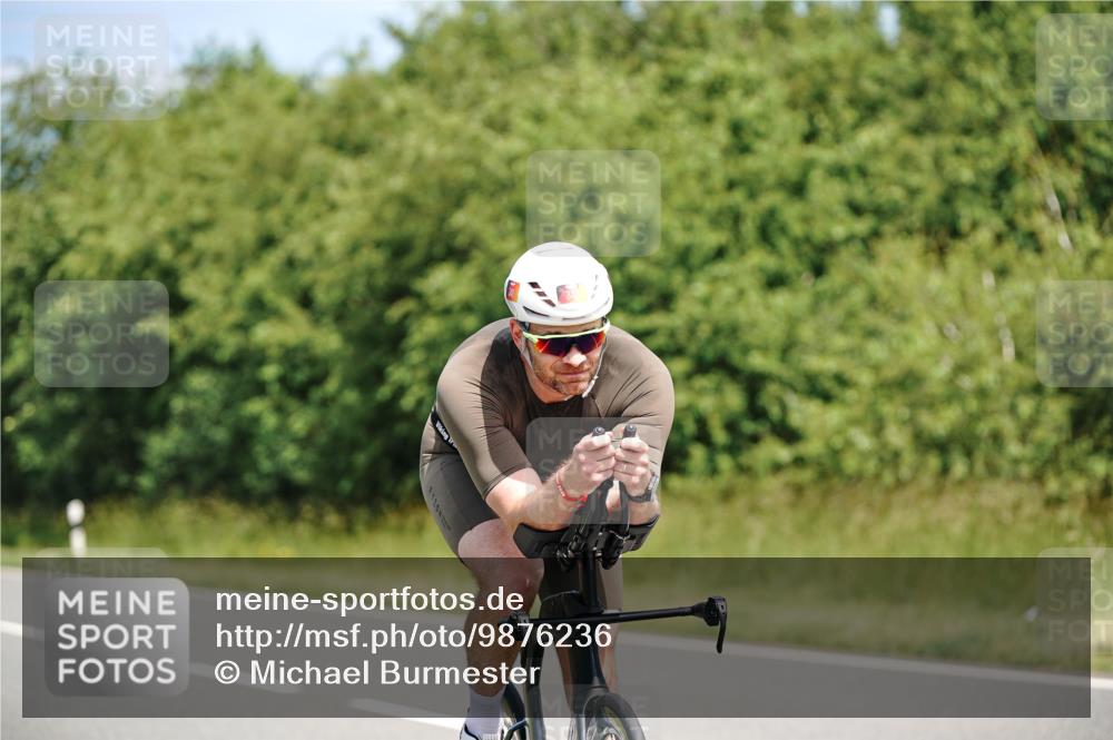21.06.2026 - Viking Triathlon Michael Burmester http://msf.ph/oto/9876236 21.06.2026 12:54:36 Radfahren 289, 331, 340, 658, 663 meine-sportfotos.de