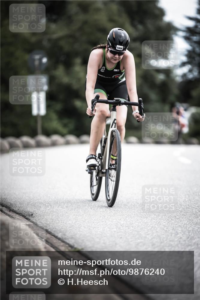 21.06.2026 - 29. Vierlanden-Triathlon H.Heesch http://msf.ph/oto/9876240 21.06.2026 12:32:53 Radfahren 755, 760, 1008, 1011, 1014 meine-sportfotos.de