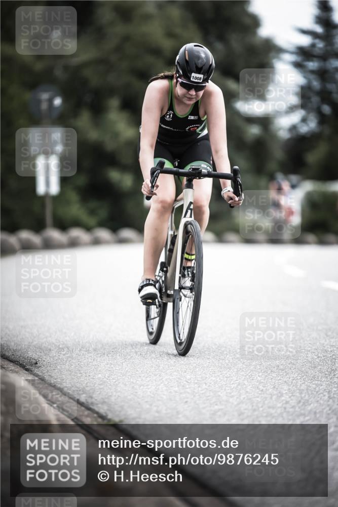 21.06.2026 - 29. Vierlanden-Triathlon H.Heesch http://msf.ph/oto/9876245 21.06.2026 12:32:53 Radfahren 755, 760, 1008, 1011, 1014 meine-sportfotos.de