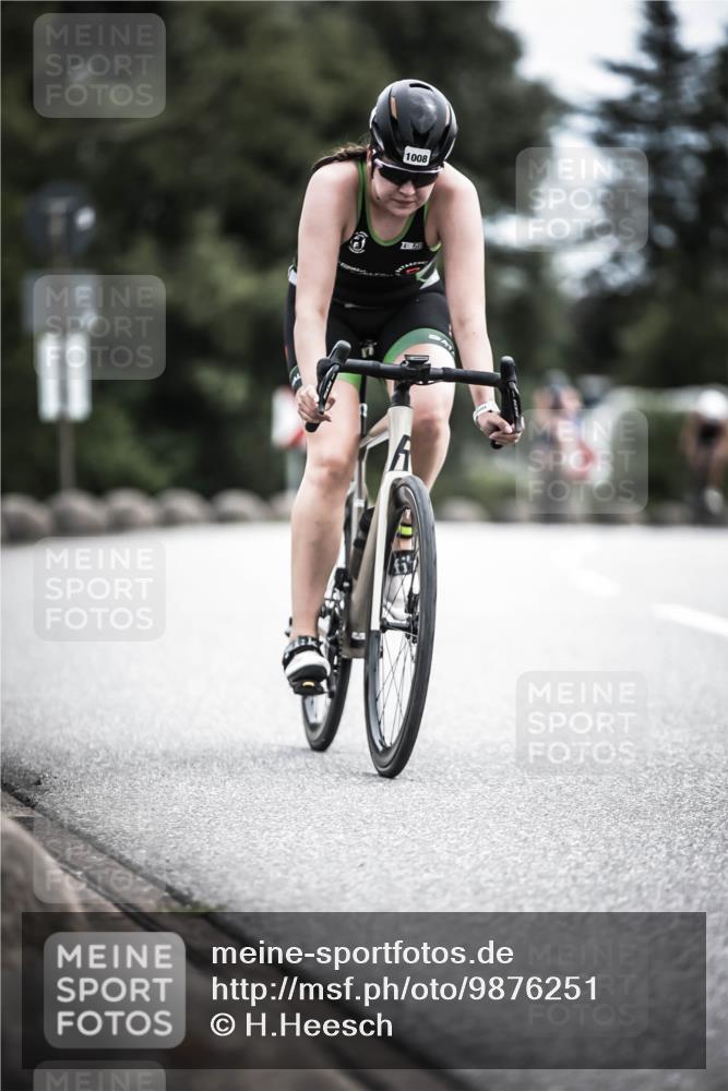21.06.2026 - 29. Vierlanden-Triathlon H.Heesch http://msf.ph/oto/9876251 21.06.2026 12:32:53 Radfahren 755, 760, 1008, 1011, 1014 meine-sportfotos.de