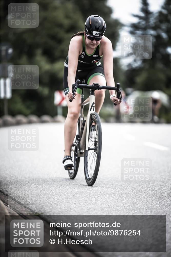 21.06.2026 - 29. Vierlanden-Triathlon H.Heesch http://msf.ph/oto/9876254 21.06.2026 12:32:53 Radfahren 755, 760, 1008, 1011, 1014 meine-sportfotos.de