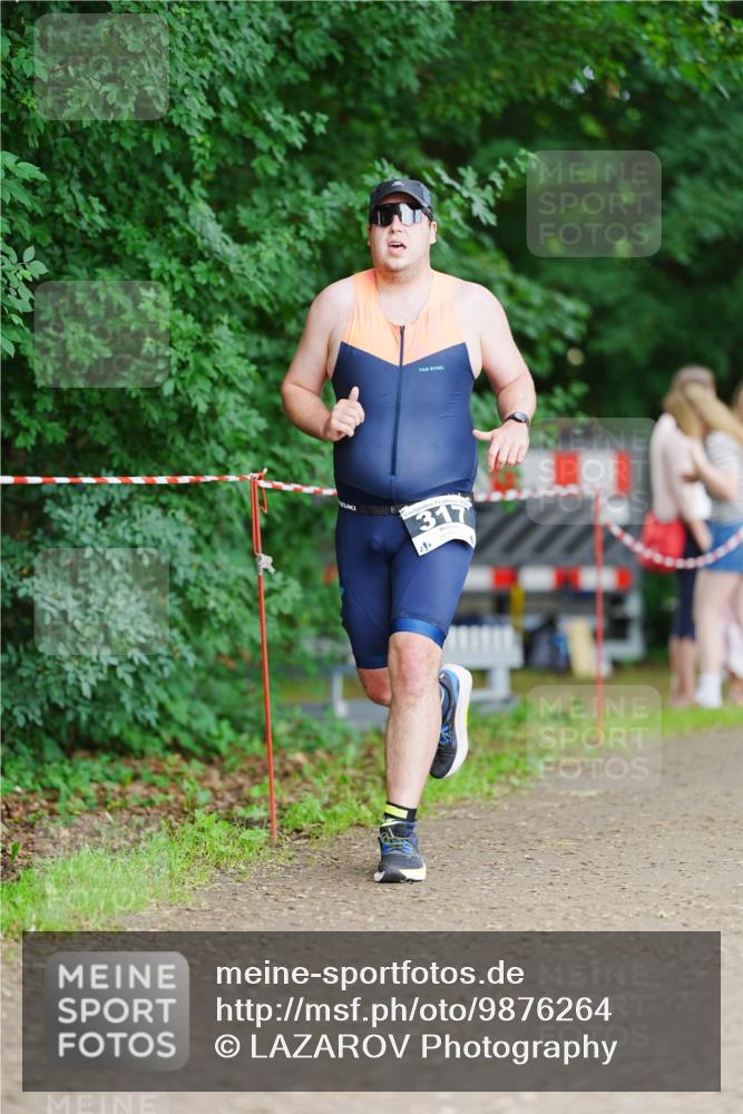 21.06.2026 - 29. Vierlanden-Triathlon LAZAROV Photography http://msf.ph/oto/9876264 21.06.2026 10:42:49 Laufen 317 meine-sportfotos.de
