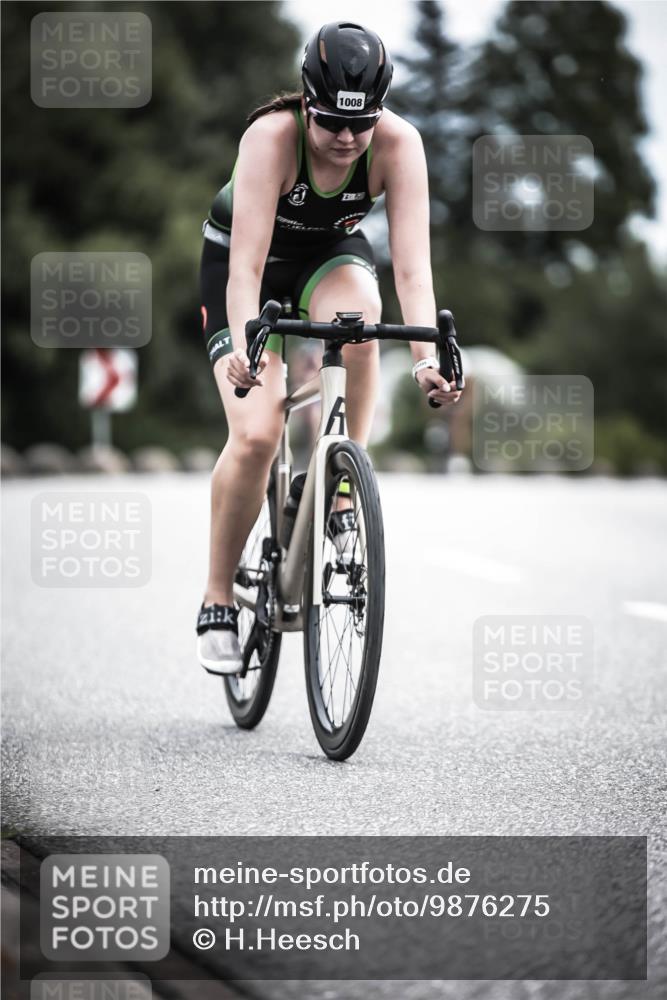 21.06.2026 - 29. Vierlanden-Triathlon H.Heesch http://msf.ph/oto/9876275 21.06.2026 12:32:53 Radfahren 755, 760, 1008, 1011, 1014 meine-sportfotos.de
