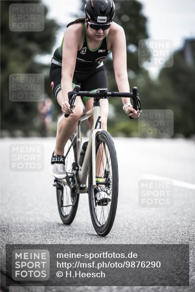 21.06.2026 - 29. Vierlanden-Triathlon H.Heesch http://msf.ph/oto/9876290 21.06.2026 12:32:53 Radfahren 755, 760, 1008, 1011, 1014 meine-sportfotos.de