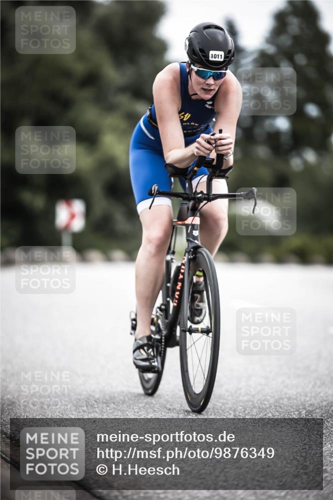 21.06.2026 - 29. Vierlanden-Triathlon H.Heesch http://msf.ph/oto/9876349 21.06.2026 12:32:59 Radfahren 755, 1011, 1014 meine-sportfotos.de