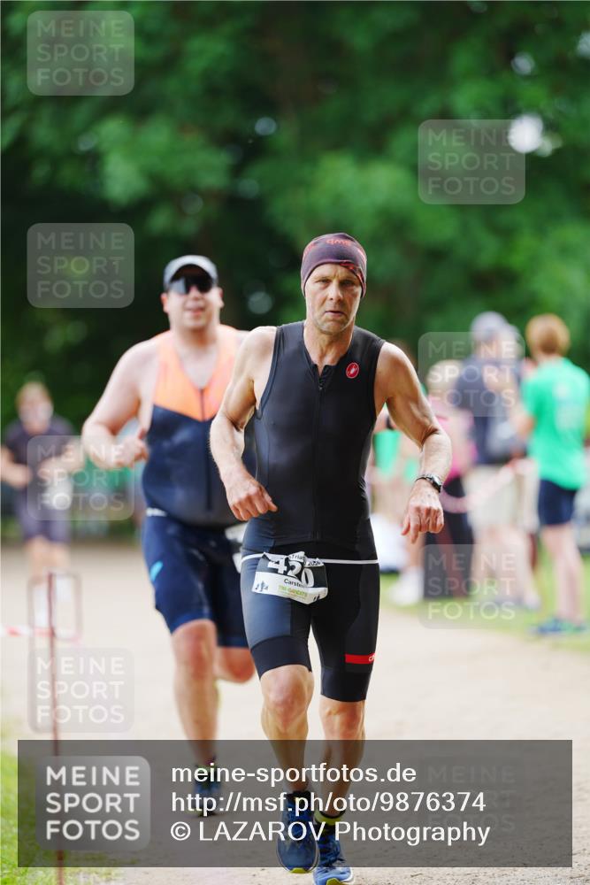 21.06.2026 - 29. Vierlanden-Triathlon LAZAROV Photography http://msf.ph/oto/9876374 21.06.2026 10:43:44 Laufen 420, 14 meine-sportfotos.de
