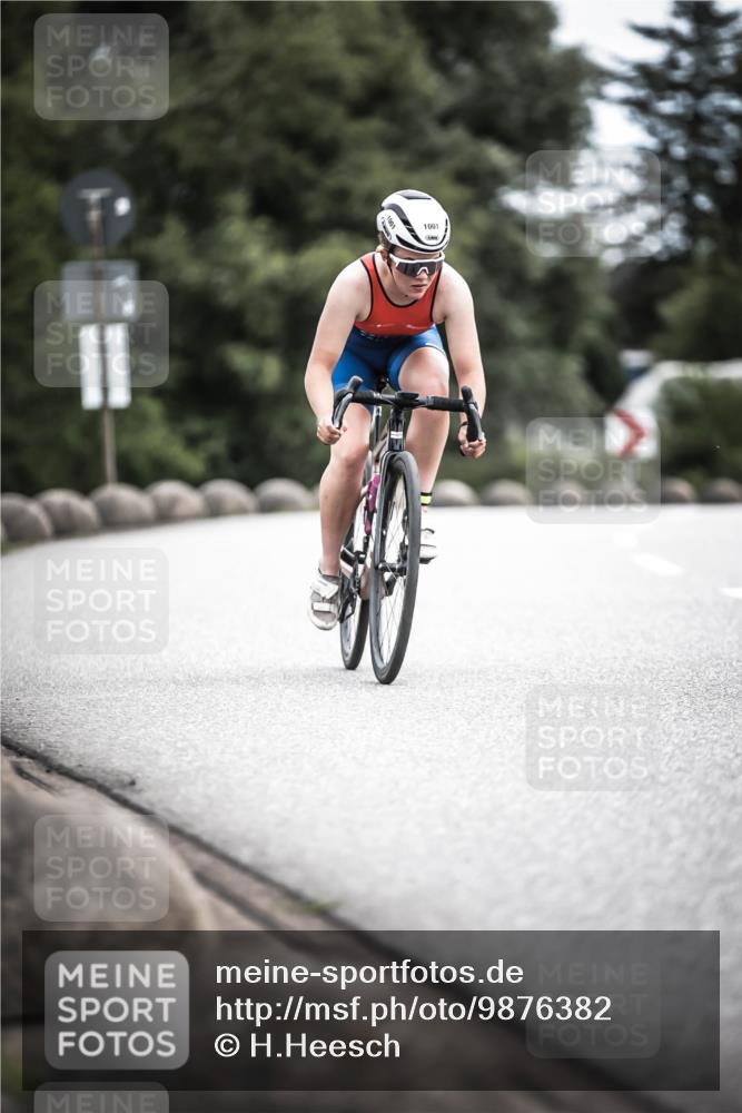 21.06.2026 - 29. Vierlanden-Triathlon H.Heesch http://msf.ph/oto/9876382 21.06.2026 12:33:11 Radfahren 1001 meine-sportfotos.de