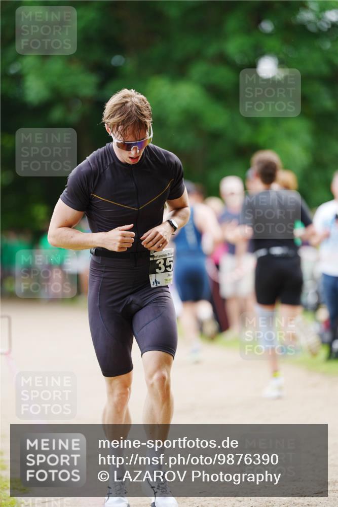 21.06.2026 - 29. Vierlanden-Triathlon LAZAROV Photography http://msf.ph/oto/9876390 21.06.2026 10:43:49 Laufen 35, 14 meine-sportfotos.de