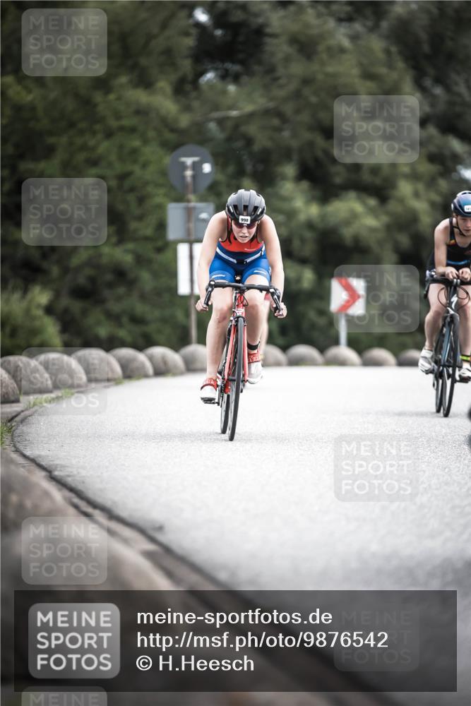 21.06.2026 - 29. Vierlanden-Triathlon H.Heesch http://msf.ph/oto/9876542 21.06.2026 12:33:28 Radfahren 1000, 1003, 1017 meine-sportfotos.de