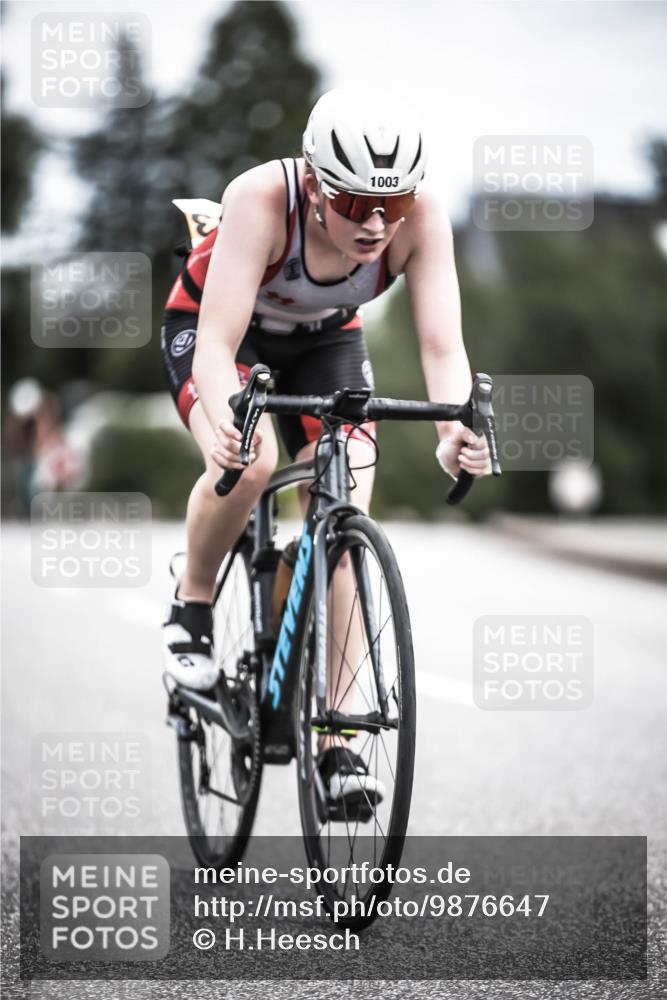 21.06.2026 - 29. Vierlanden-Triathlon H.Heesch http://msf.ph/oto/9876647 21.06.2026 12:33:31 Radfahren 996, 1000, 1003, 1017 meine-sportfotos.de