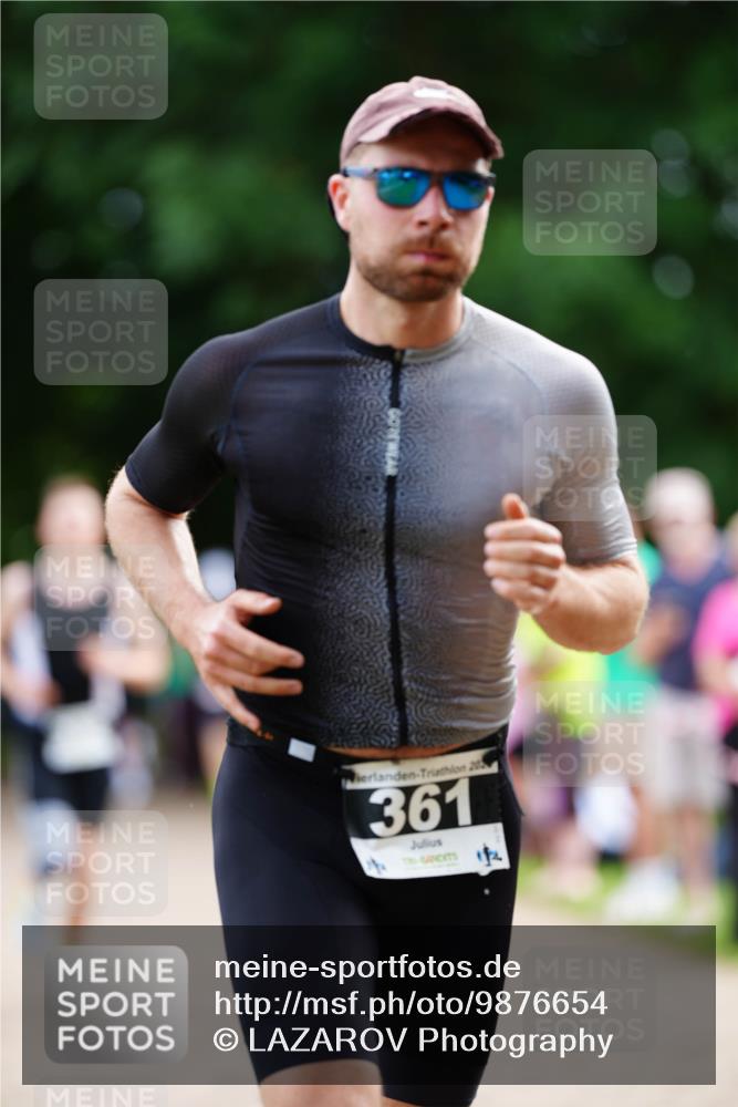 21.06.2026 - 29. Vierlanden-Triathlon LAZAROV Photography http://msf.ph/oto/9876654 21.06.2026 10:47:05 Laufen 20, 361, 12 meine-sportfotos.de