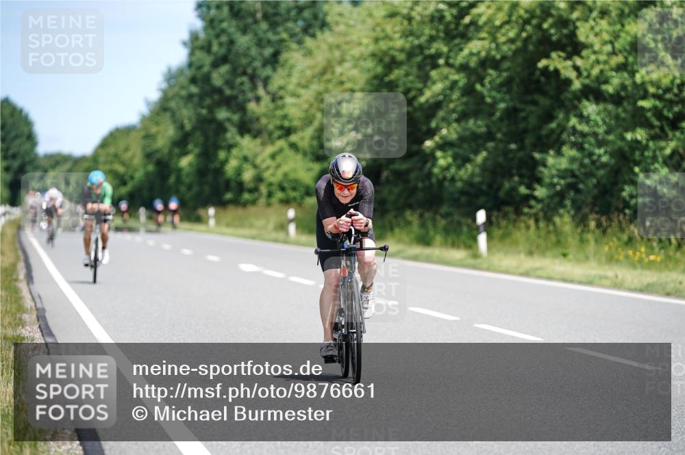 21.06.2026 - Viking Triathlon Michael Burmester http://msf.ph/oto/9876661 21.06.2026 12:56:28 Radfahren 33, 113, 137, 255, 287, 357, 489 meine-sportfotos.de