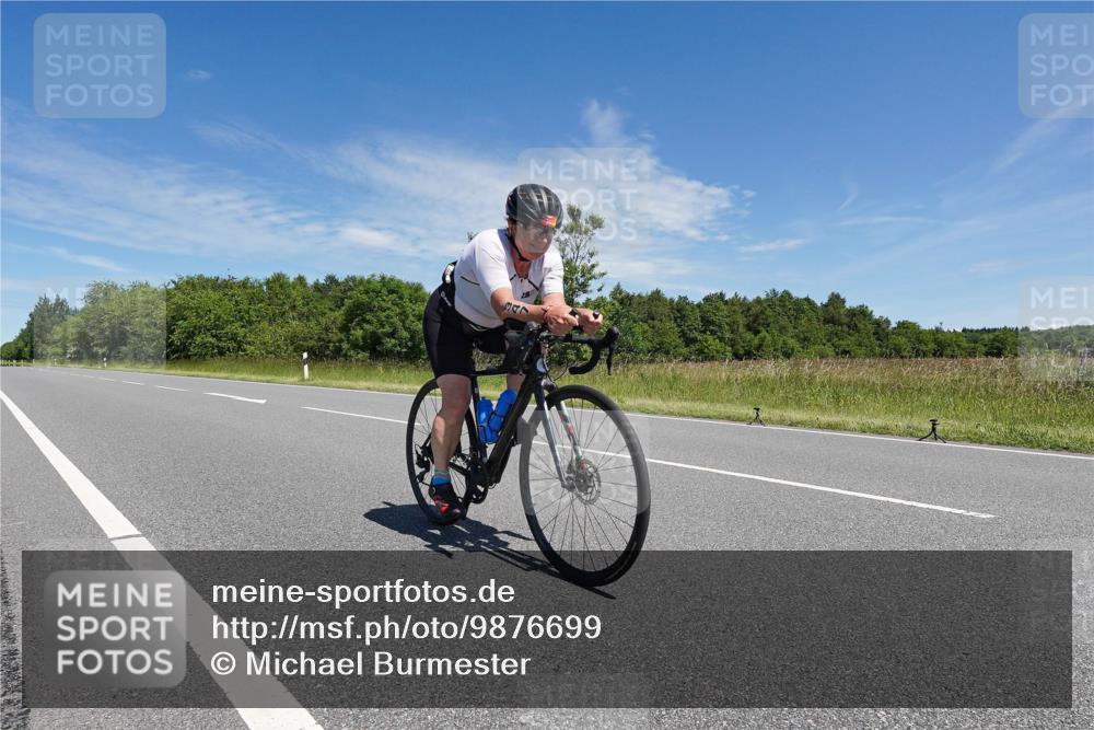 21.06.2026 - Viking Triathlon Michael Burmester http://msf.ph/oto/9876699 21.06.2026 13:34:37 Radfahren 347 meine-sportfotos.de