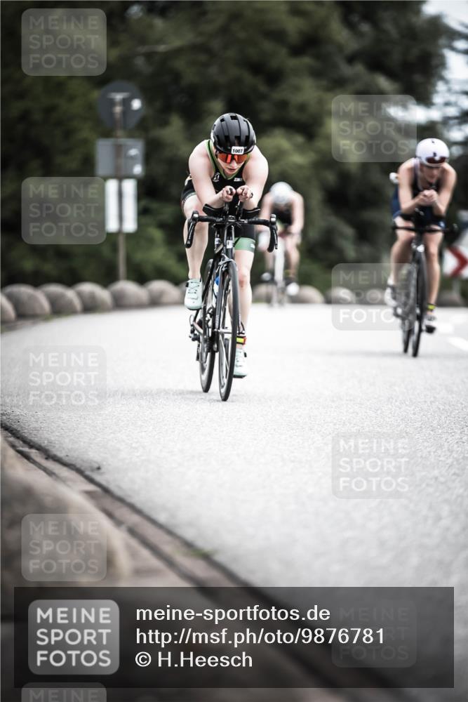 21.06.2026 - 29. Vierlanden-Triathlon H.Heesch http://msf.ph/oto/9876781 21.06.2026 12:33:54 Radfahren 879, 968, 985, 1002, 1006, 1007 meine-sportfotos.de
