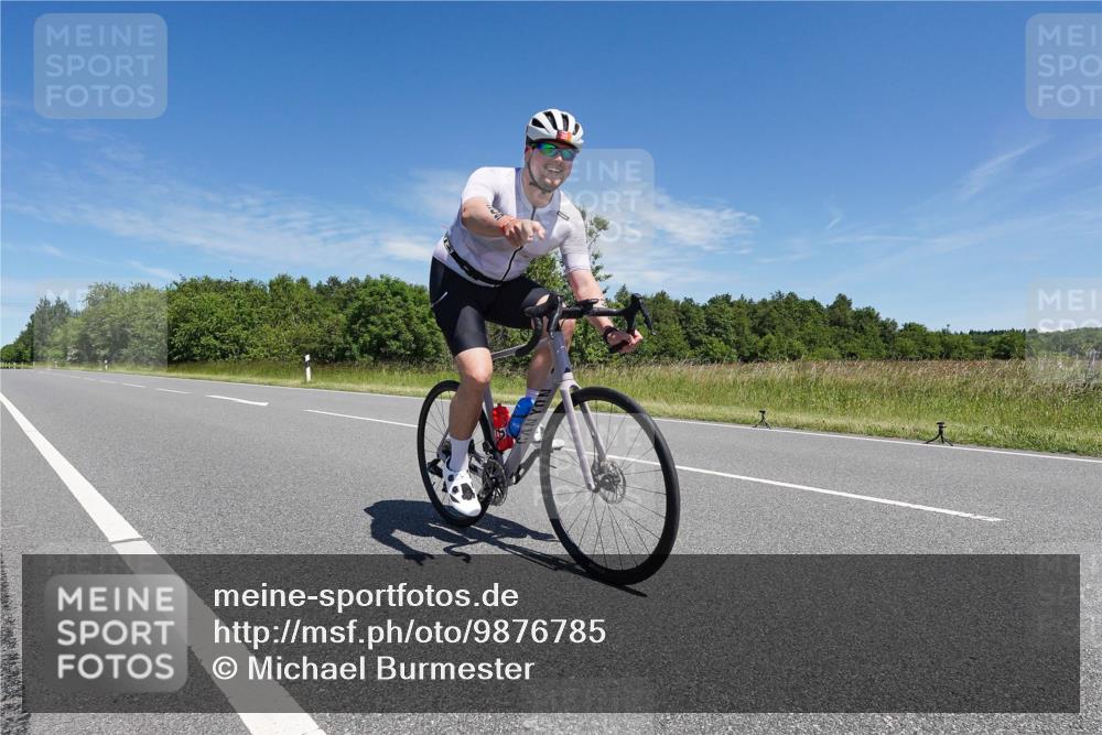 21.06.2026 - Viking Triathlon Michael Burmester http://msf.ph/oto/9876785 21.06.2026 13:39:28 Radfahren  meine-sportfotos.de