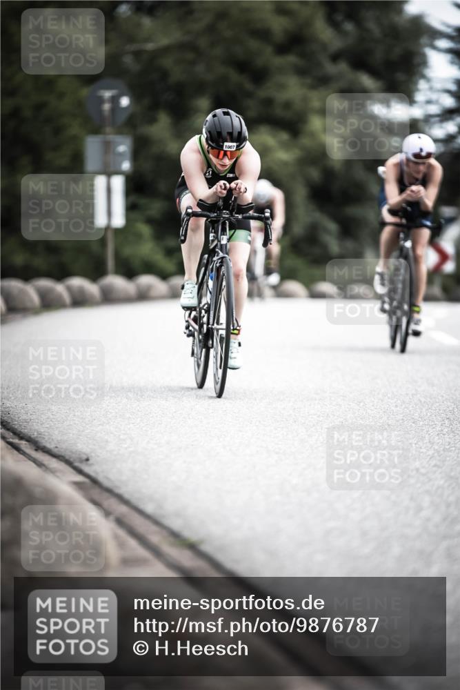 21.06.2026 - 29. Vierlanden-Triathlon H.Heesch http://msf.ph/oto/9876787 21.06.2026 12:33:54 Radfahren 879, 968, 985, 1002, 1006, 1007 meine-sportfotos.de
