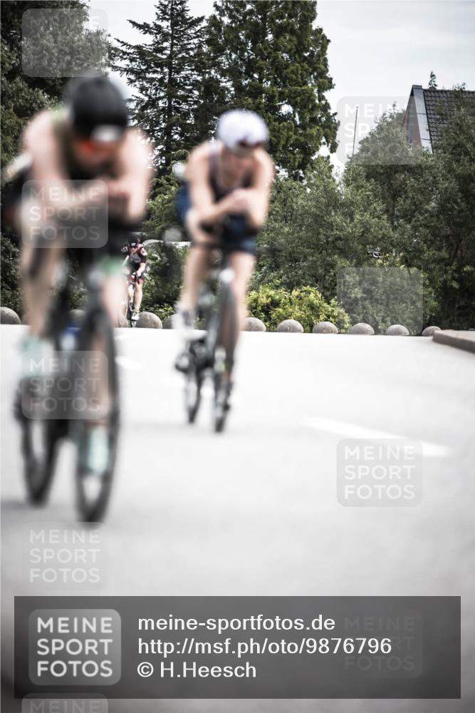 21.06.2026 - 29. Vierlanden-Triathlon H.Heesch http://msf.ph/oto/9876796 21.06.2026 12:33:55 Radfahren 879, 968, 985, 1002, 1006, 1007 meine-sportfotos.de