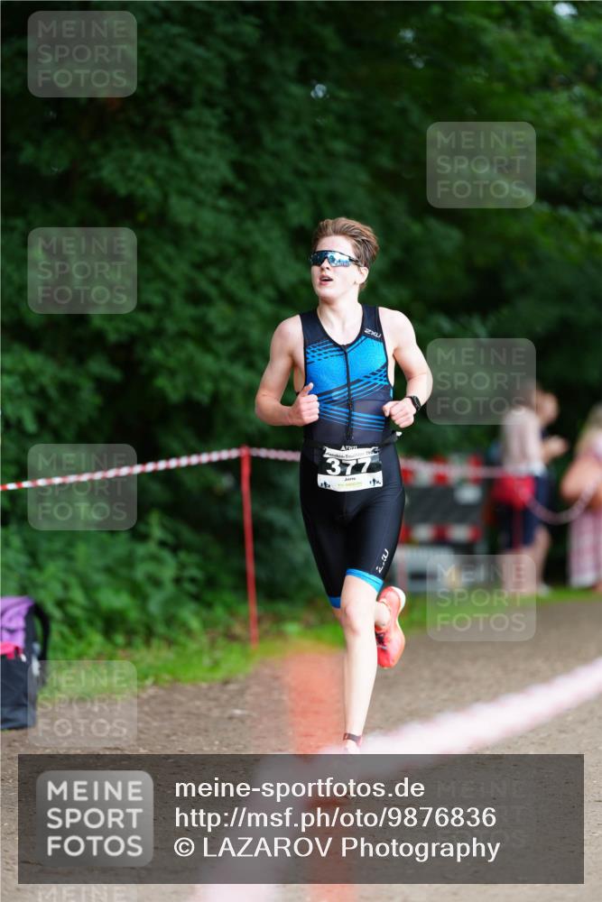21.06.2026 - 29. Vierlanden-Triathlon LAZAROV Photography http://msf.ph/oto/9876836 21.06.2026 10:49:32 Laufen 377 meine-sportfotos.de