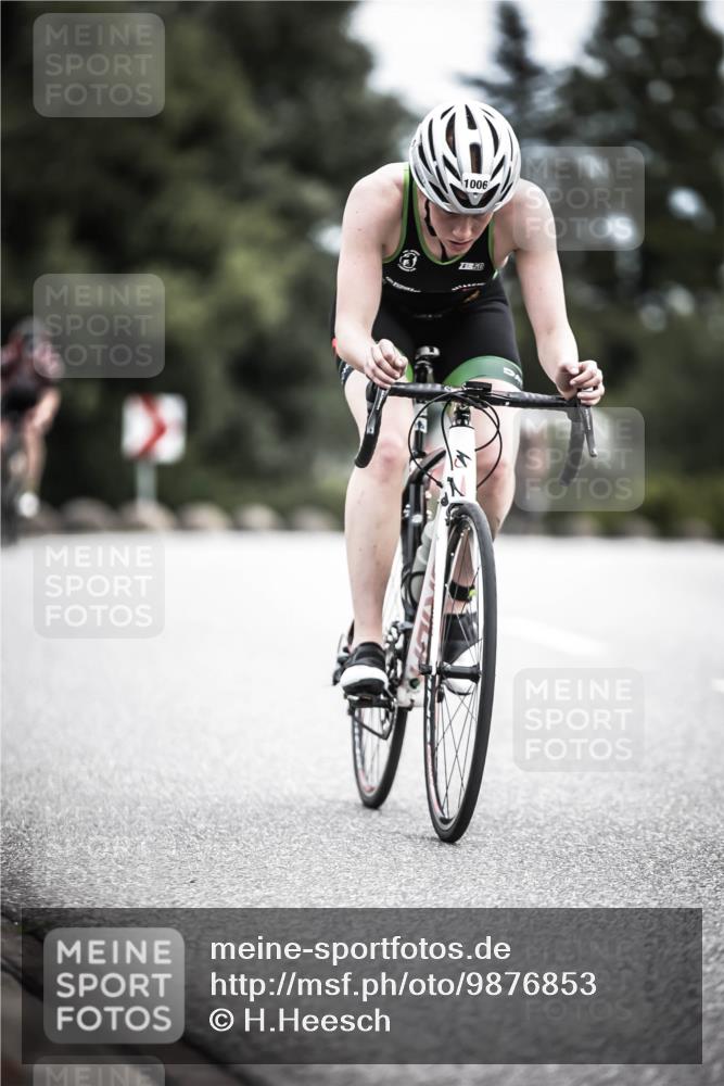 21.06.2026 - 29. Vierlanden-Triathlon H.Heesch http://msf.ph/oto/9876853 21.06.2026 12:33:58 Radfahren 804, 879, 968, 985, 1002, 1006, 1007, 1015 meine-sportfotos.de
