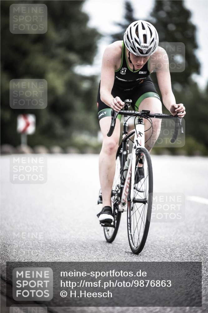 21.06.2026 - 29. Vierlanden-Triathlon H.Heesch http://msf.ph/oto/9876863 21.06.2026 12:33:58 Radfahren 804, 879, 968, 985, 1002, 1006, 1007, 1015 meine-sportfotos.de