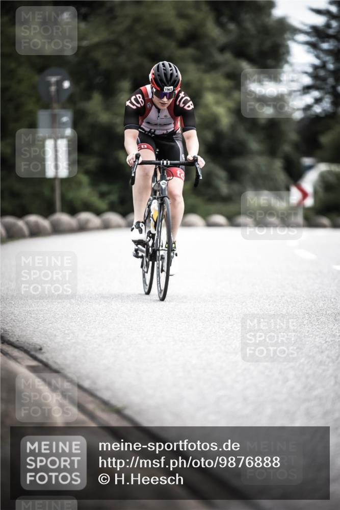 21.06.2026 - 29. Vierlanden-Triathlon H.Heesch http://msf.ph/oto/9876888 21.06.2026 12:34:00 Radfahren 804, 879, 929, 1002, 1006, 1015 meine-sportfotos.de