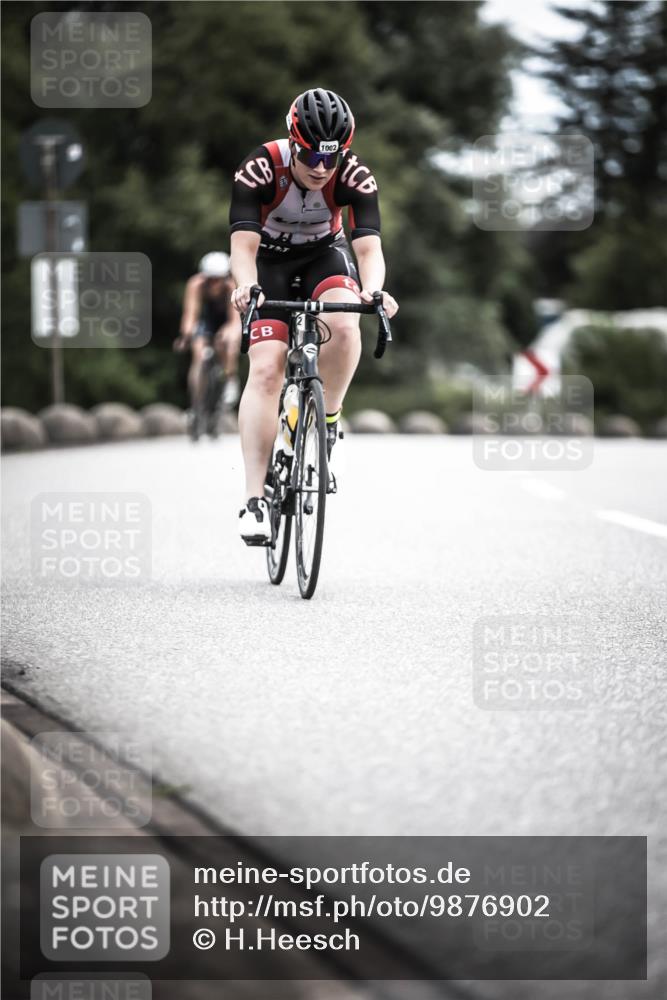 21.06.2026 - 29. Vierlanden-Triathlon H.Heesch http://msf.ph/oto/9876902 21.06.2026 12:34:01 Radfahren 804, 879, 929, 1002, 1006, 1015 meine-sportfotos.de