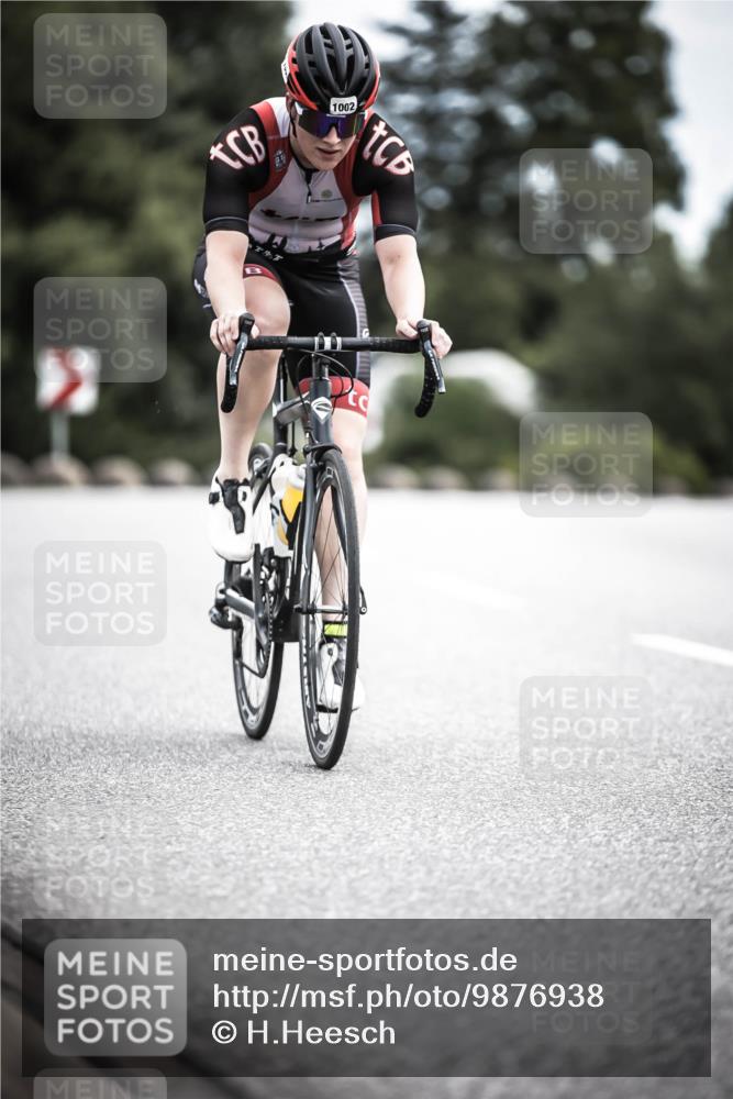 21.06.2026 - 29. Vierlanden-Triathlon H.Heesch http://msf.ph/oto/9876938 21.06.2026 12:34:01 Radfahren 804, 879, 929, 1002, 1006, 1015 meine-sportfotos.de