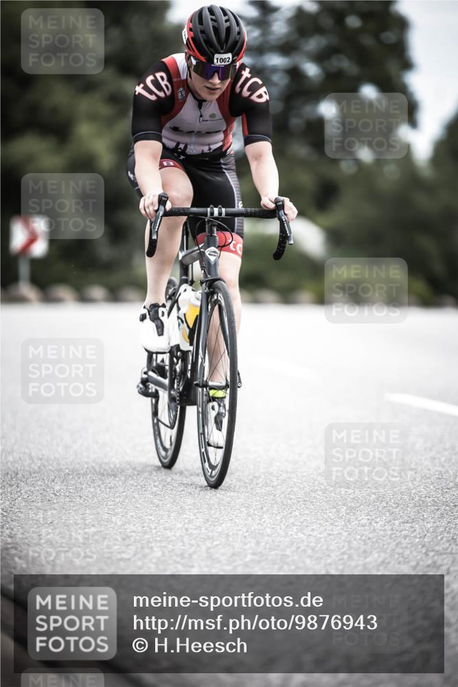21.06.2026 - 29. Vierlanden-Triathlon H.Heesch http://msf.ph/oto/9876943 21.06.2026 12:34:01 Radfahren 804, 879, 929, 1002, 1006, 1015 meine-sportfotos.de