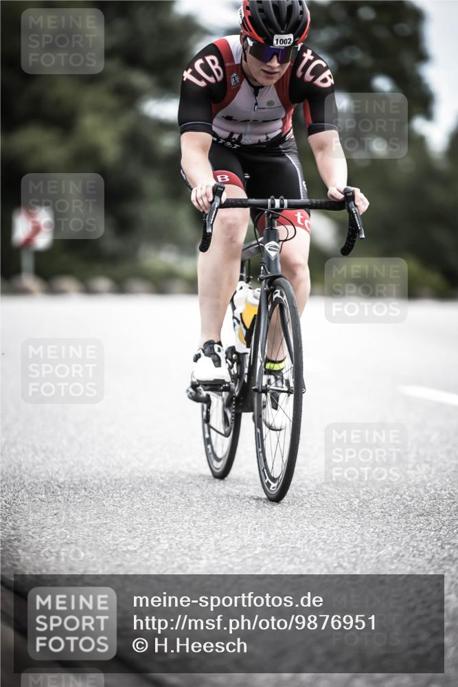 21.06.2026 - 29. Vierlanden-Triathlon H.Heesch http://msf.ph/oto/9876951 21.06.2026 12:34:01 Radfahren 804, 879, 929, 1002, 1006, 1015 meine-sportfotos.de