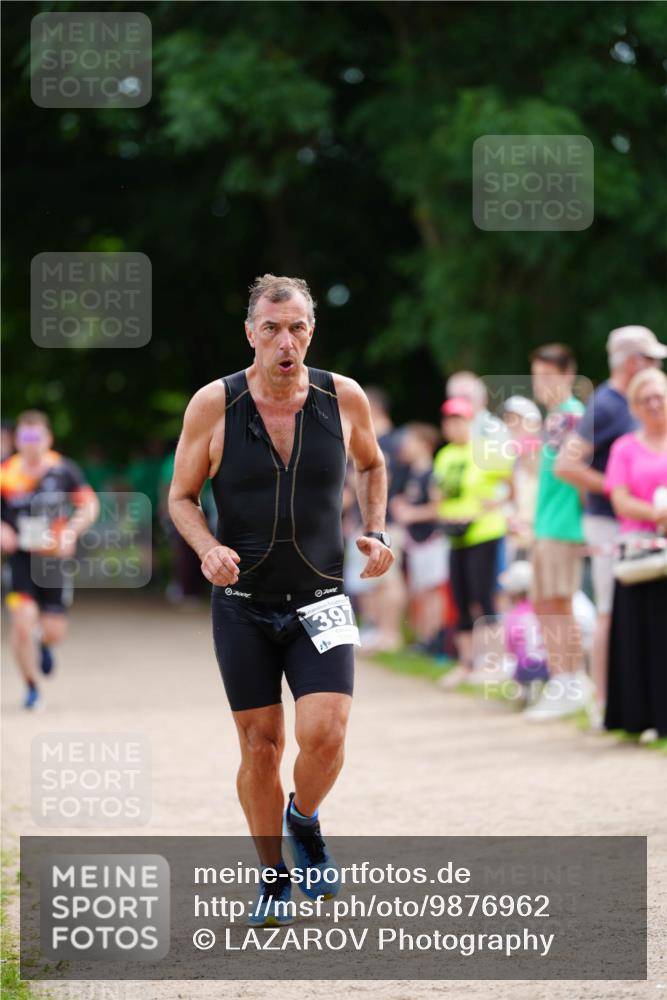 21.06.2026 - 29. Vierlanden-Triathlon LAZAROV Photography http://msf.ph/oto/9876962 21.06.2026 10:50:45 Laufen 7004, 397 meine-sportfotos.de